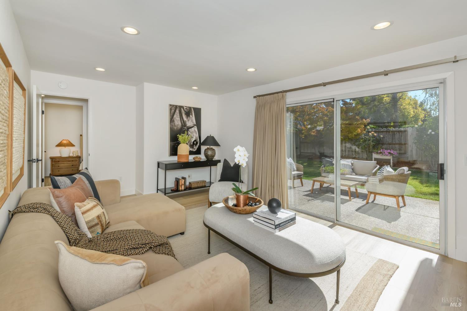 1620 Caulfield Lane Petaluma CA 94954
