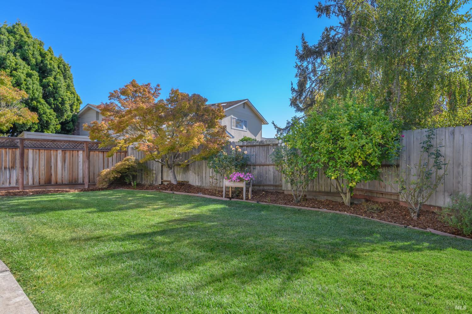 1620 Caulfield Lane Petaluma CA 94954