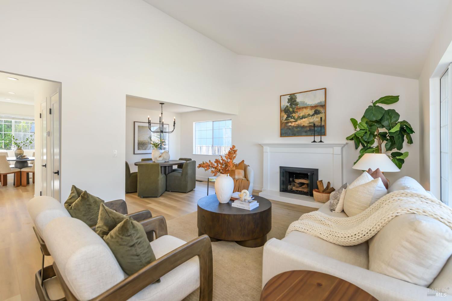 1620 Caulfield Lane Petaluma CA 94954