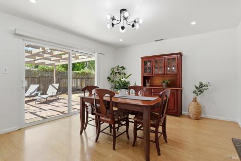 131 Grande Vista Novato CA 94947