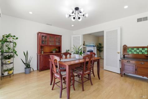 131 Grande Vista Novato CA 94947