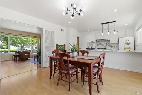 131 Grande Vista Novato CA 94947