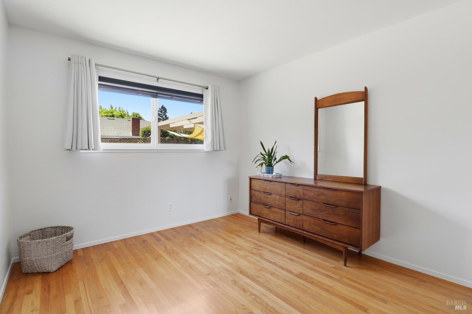 131 Grande Vista Novato CA 94947