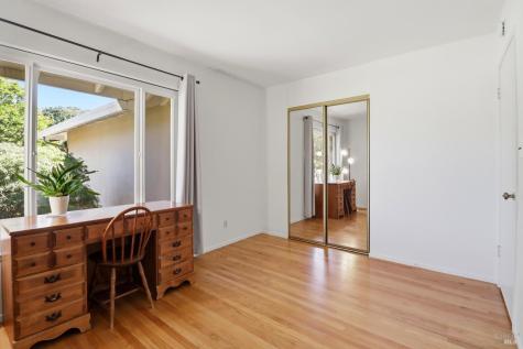 131 Grande Vista Novato CA 94947