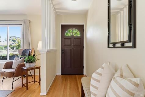 131 Grande Vista Novato CA 94947