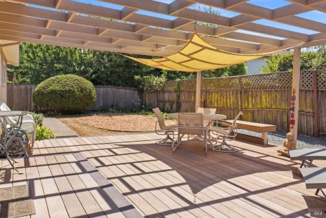 131 Grande Vista Novato CA 94947
