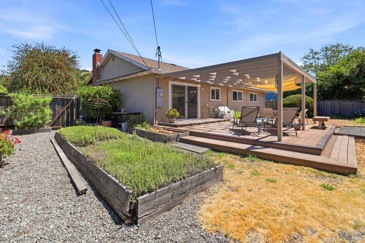 131 Grande Vista Novato CA 94947