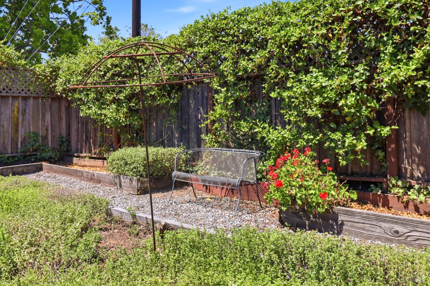 131 Grande Vista Novato CA 94947