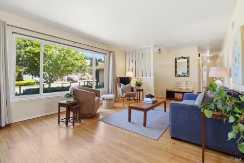 131 Grande Vista Novato CA 94947