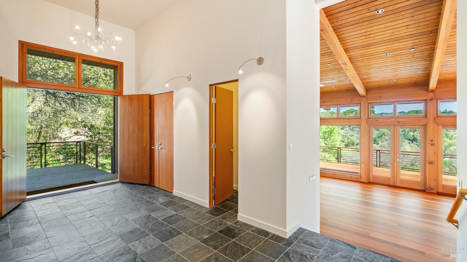 812 Leslie Creek Lane Santa Rosa CA 95404