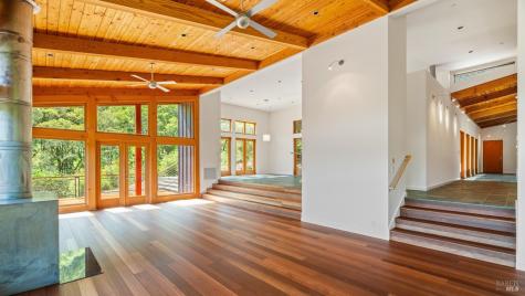 812 Leslie Creek Lane Santa Rosa CA 95404