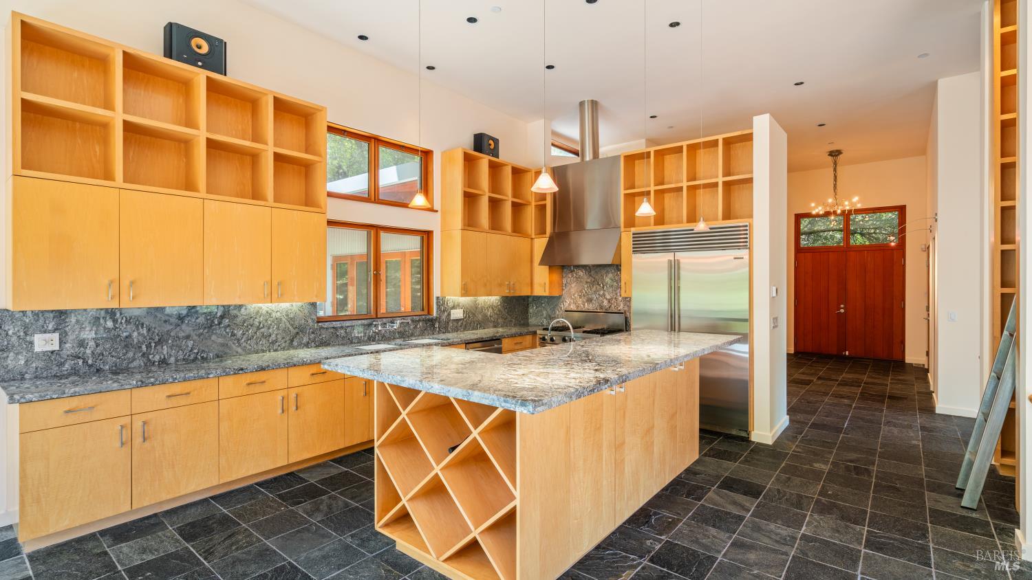 812 Leslie Creek Lane Santa Rosa CA 95404