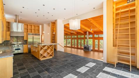 812 Leslie Creek Lane Santa Rosa CA 95404