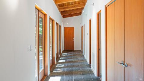 812 Leslie Creek Lane Santa Rosa CA 95404
