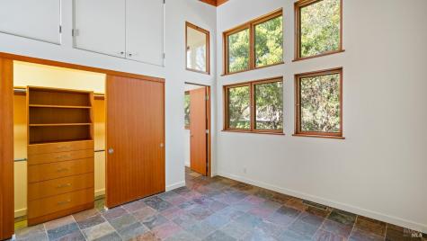 812 Leslie Creek Lane Santa Rosa CA 95404