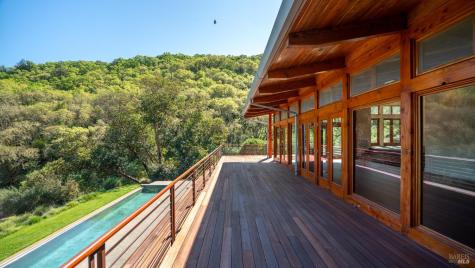 812 Leslie Creek Lane Santa Rosa CA 95404