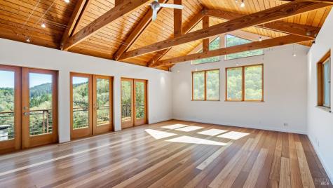 812 Leslie Creek Lane Santa Rosa CA 95404