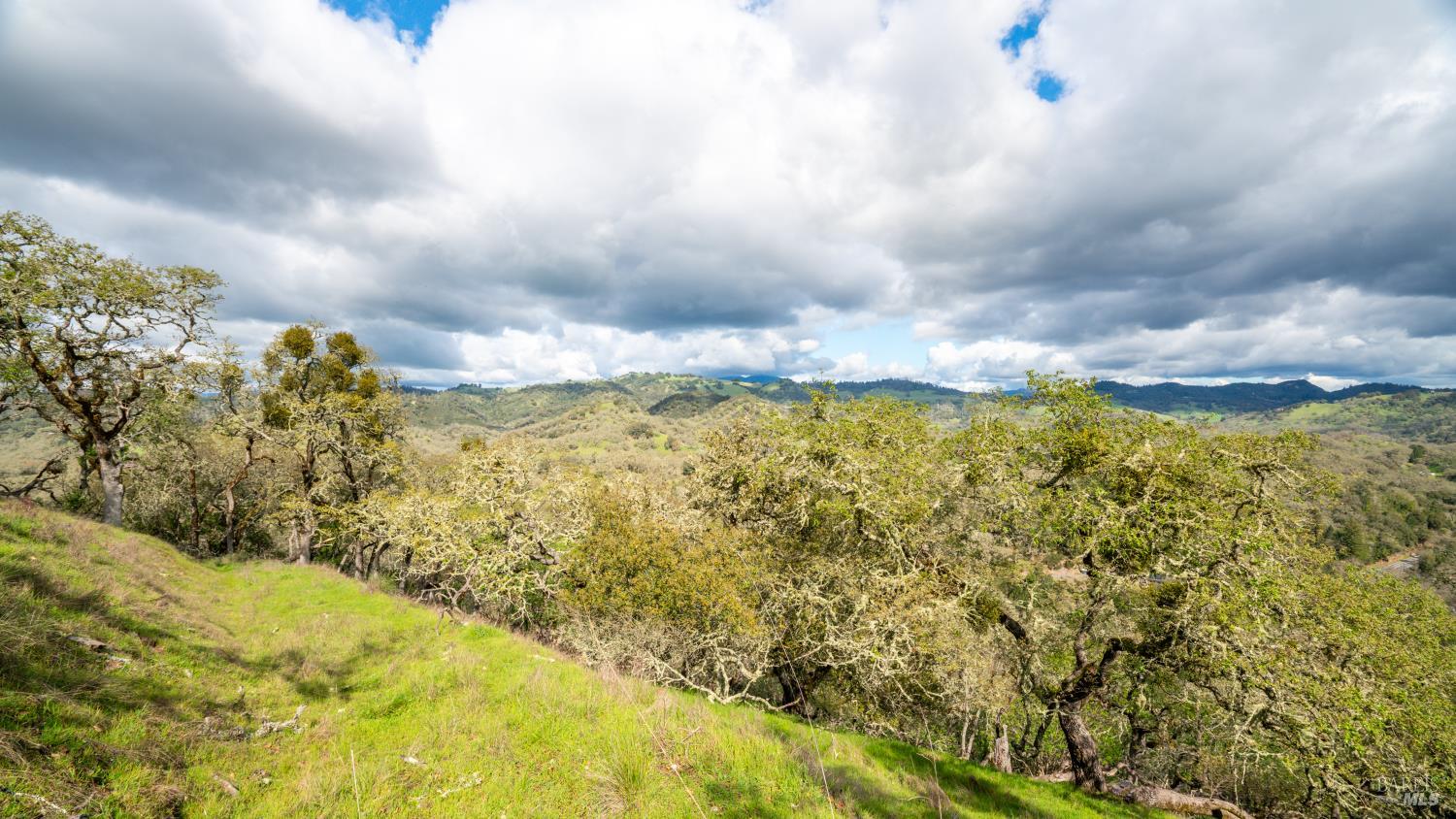 812 Leslie Creek Lane Santa Rosa CA 95404
