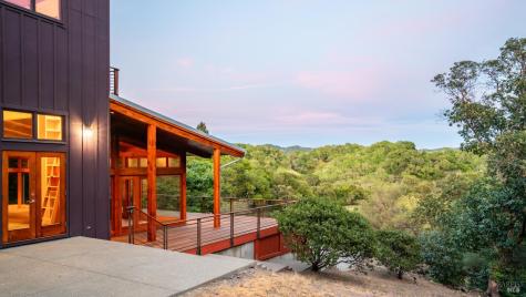 812 Leslie Creek Lane Santa Rosa CA 95404