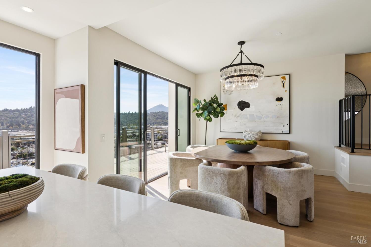 66 Marina Court Drive San Rafael CA 94901