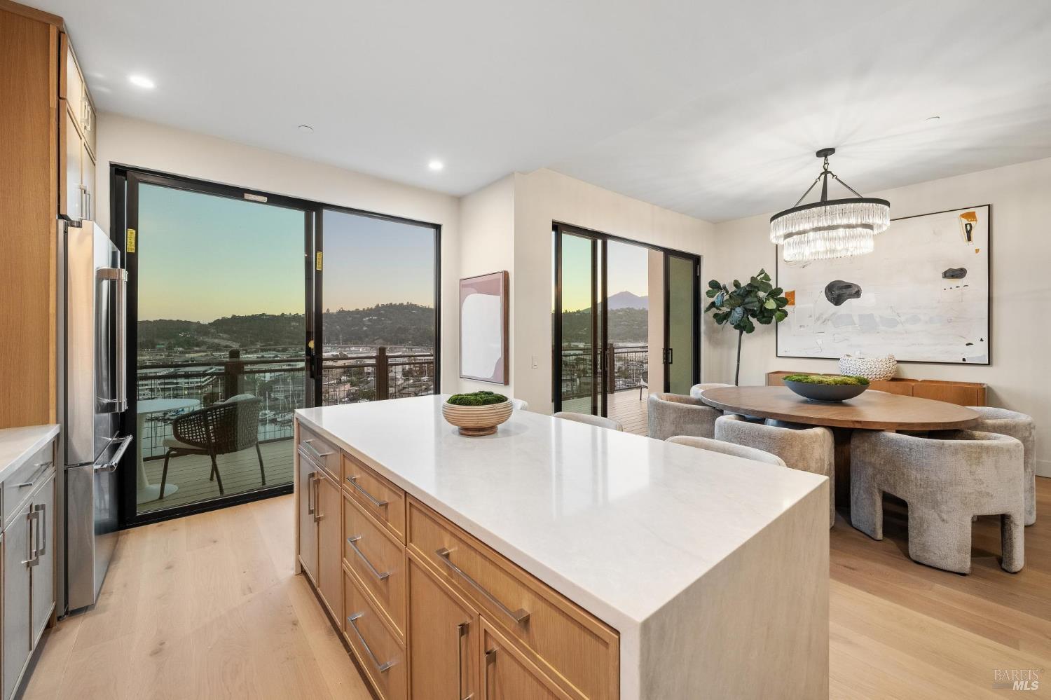 66 Marina Court Drive San Rafael CA 94901