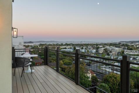 66 Marina Court Drive San Rafael CA 94901