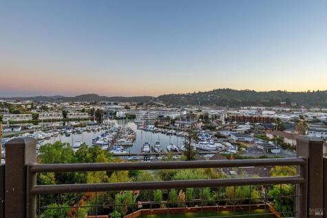 66 Marina Court Drive San Rafael CA 94901