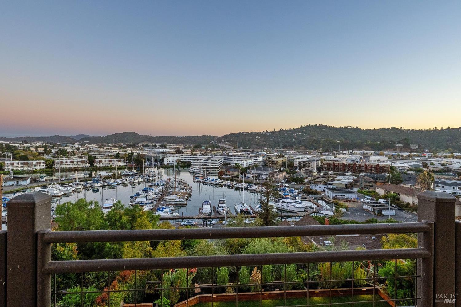 66 Marina Court Drive San Rafael CA 94901