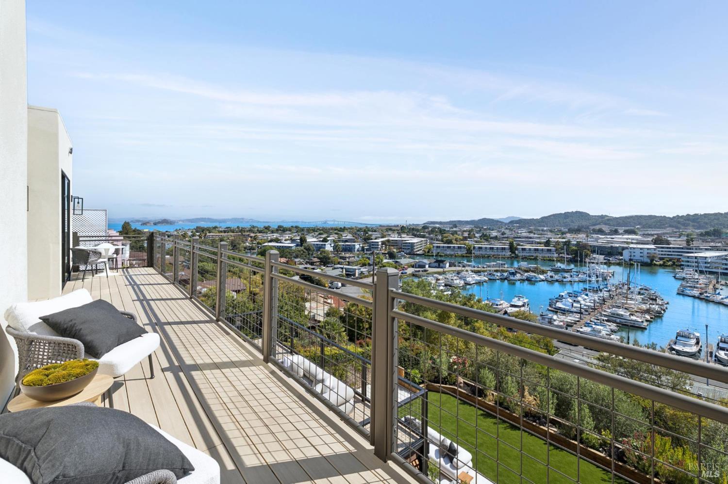 66 Marina Court Drive San Rafael CA 94901