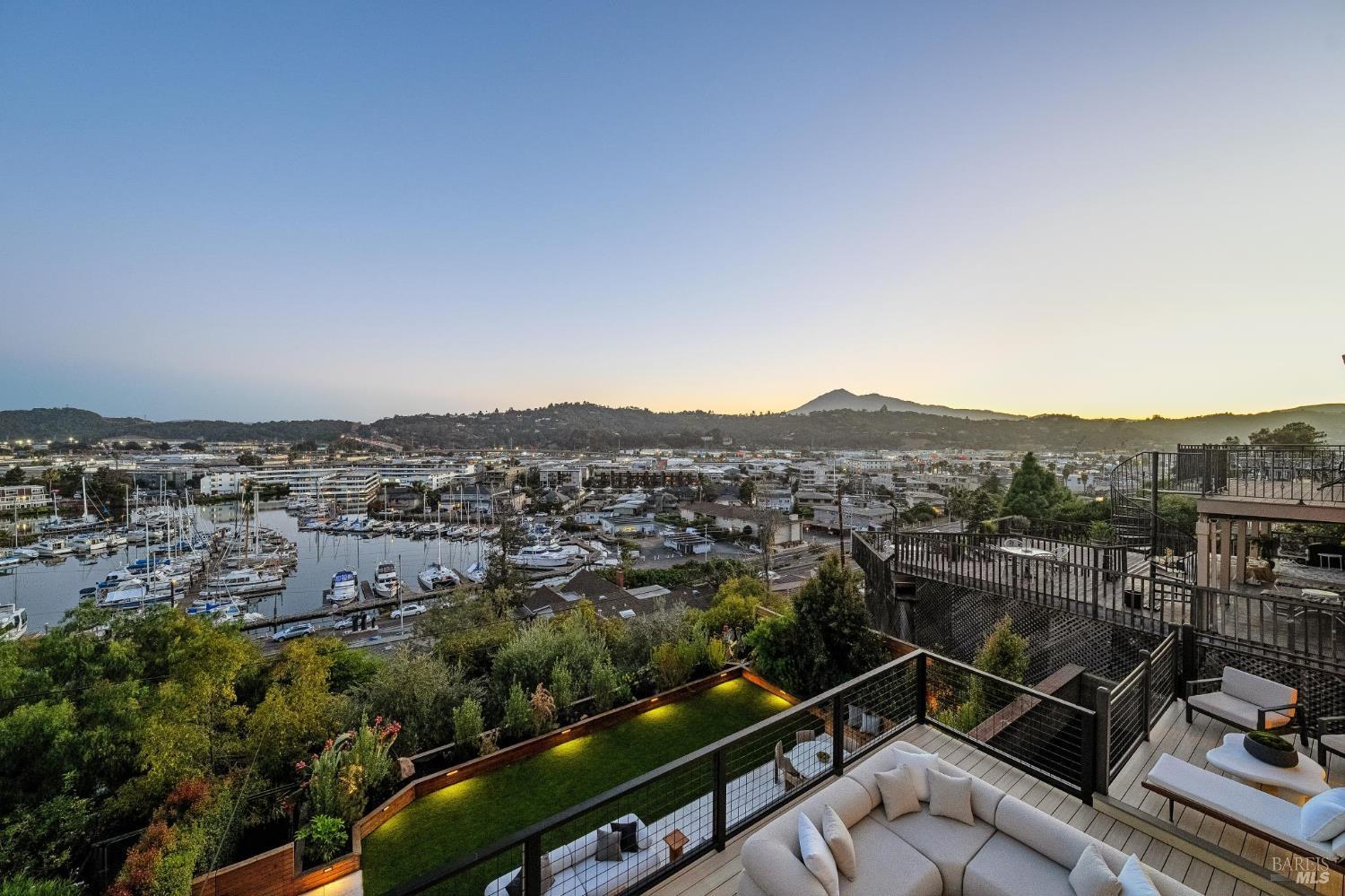66 Marina Court Drive San Rafael CA 94901