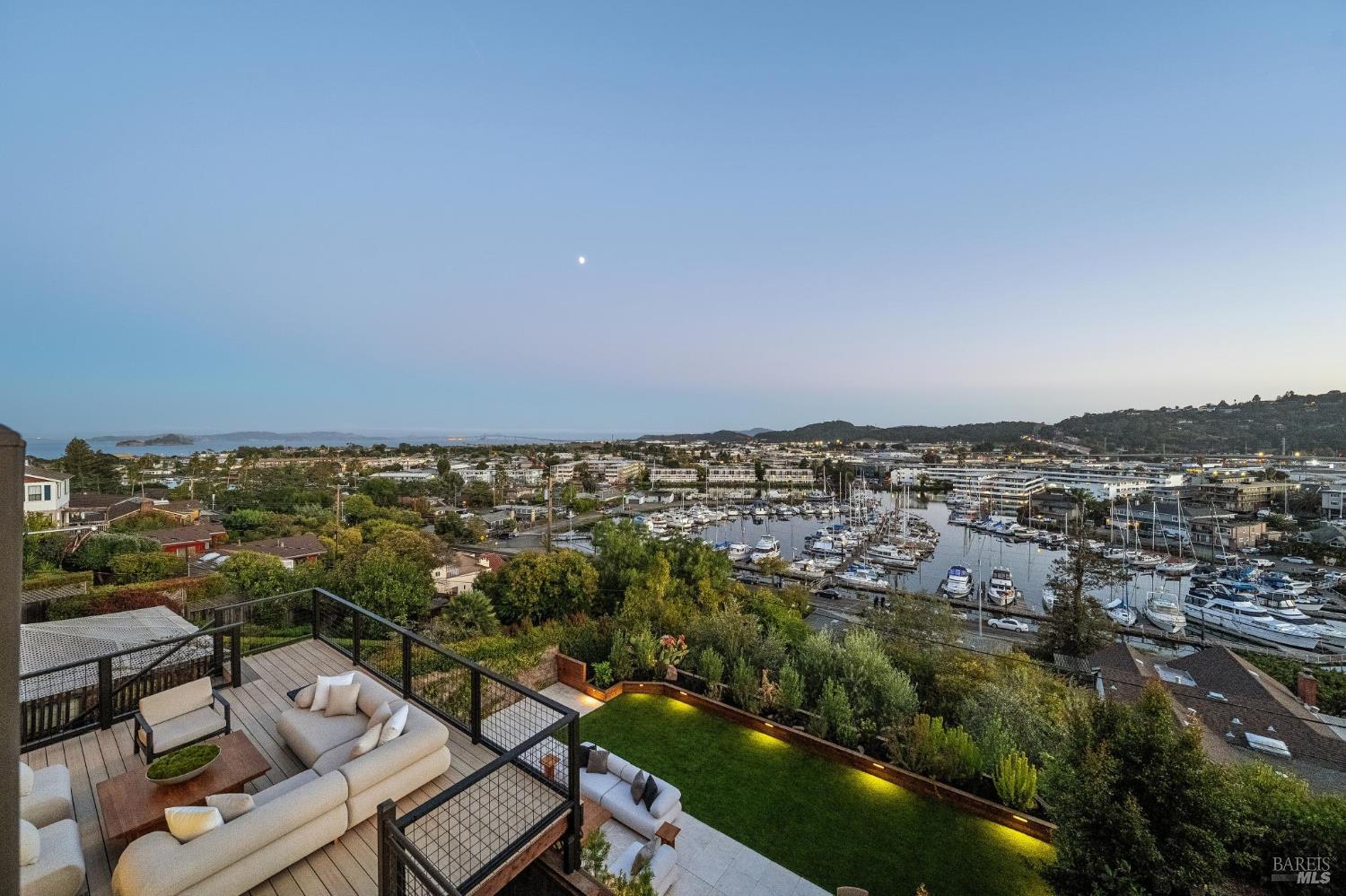 66 Marina Court Drive San Rafael CA 94901