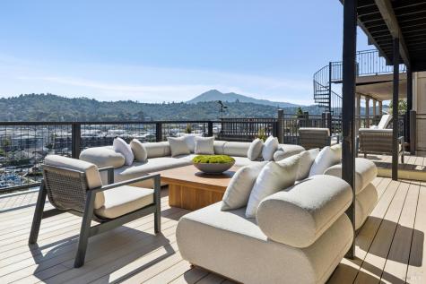 66 Marina Court Drive San Rafael CA 94901