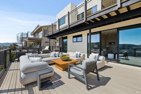 66 Marina Court Drive San Rafael CA 94901