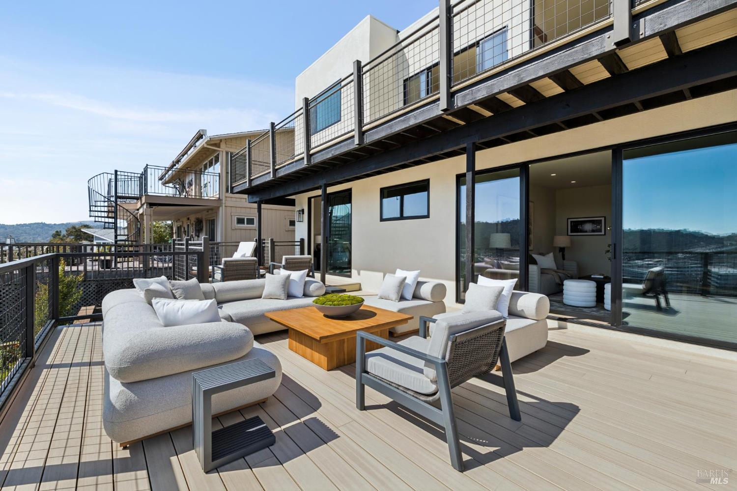 66 Marina Court Drive San Rafael CA 94901