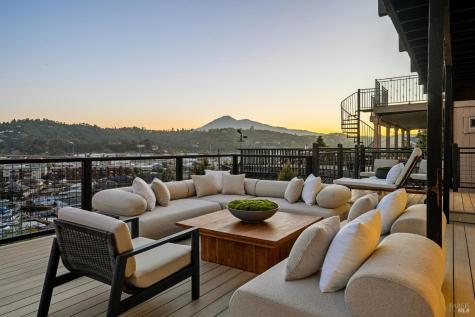 66 Marina Court Drive San Rafael CA 94901