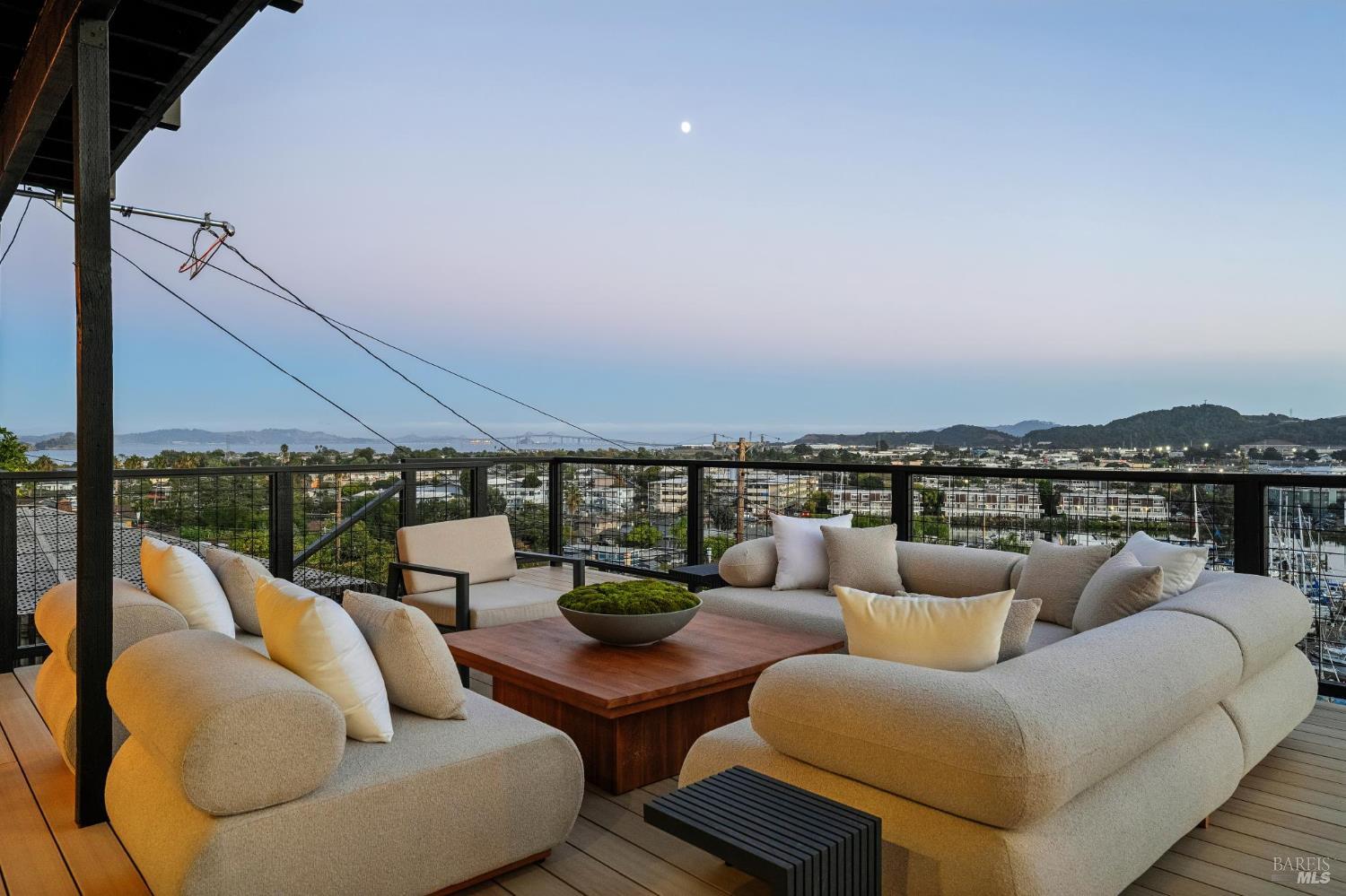 66 Marina Court Drive San Rafael CA 94901