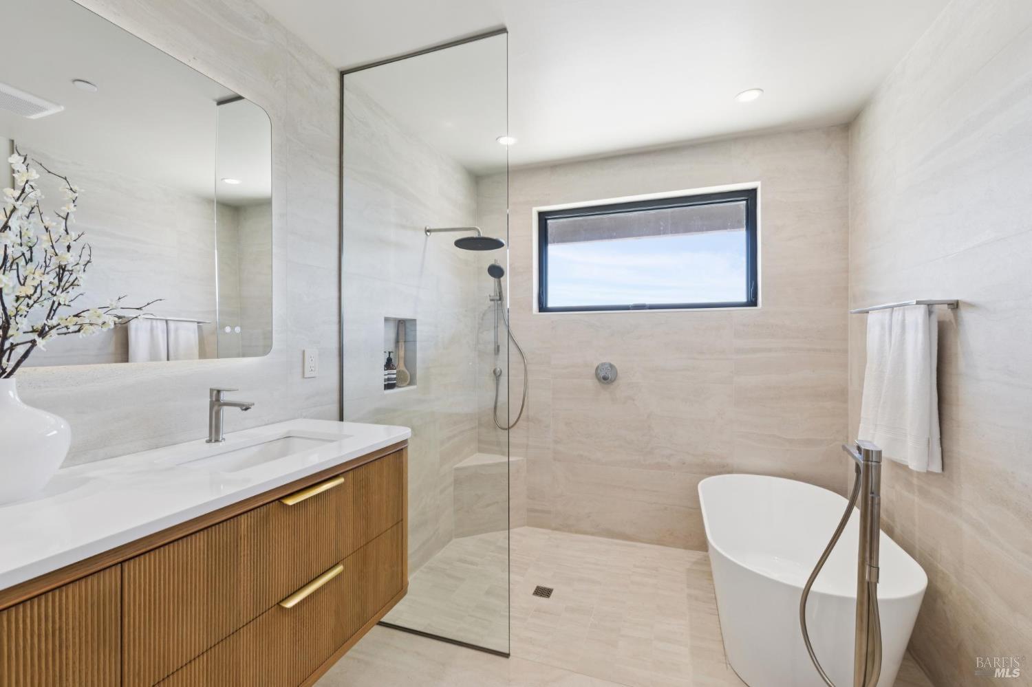 66 Marina Court Drive San Rafael CA 94901