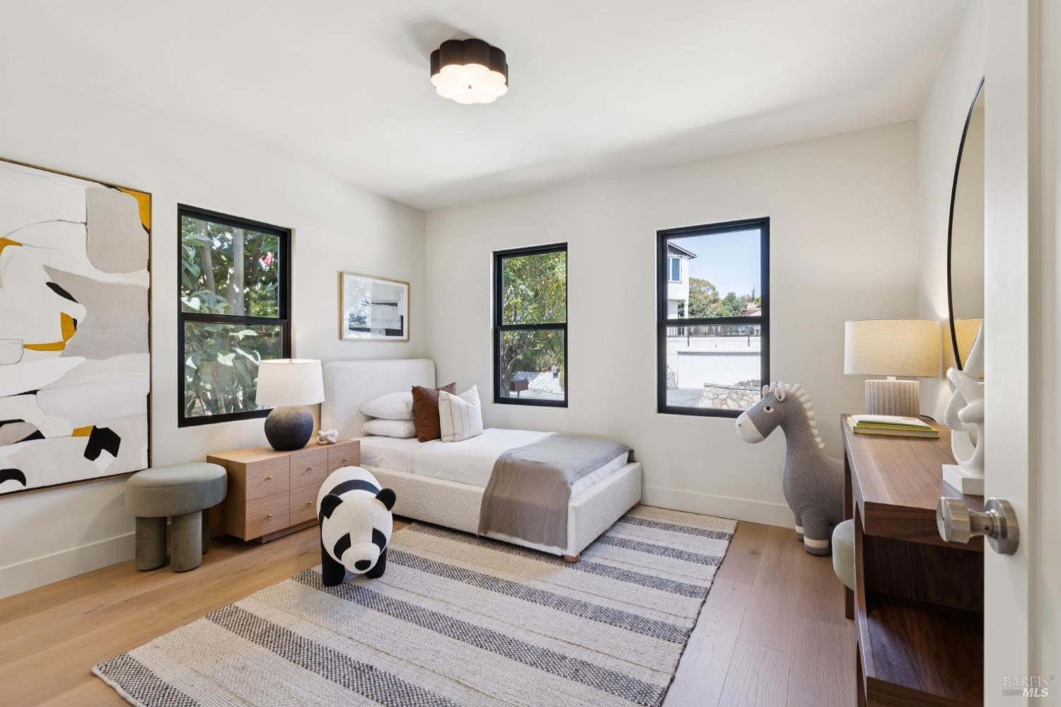 66 Marina Court Drive San Rafael CA 94901