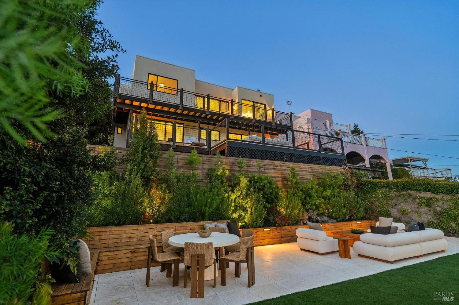 66 Marina Court Drive San Rafael CA 94901