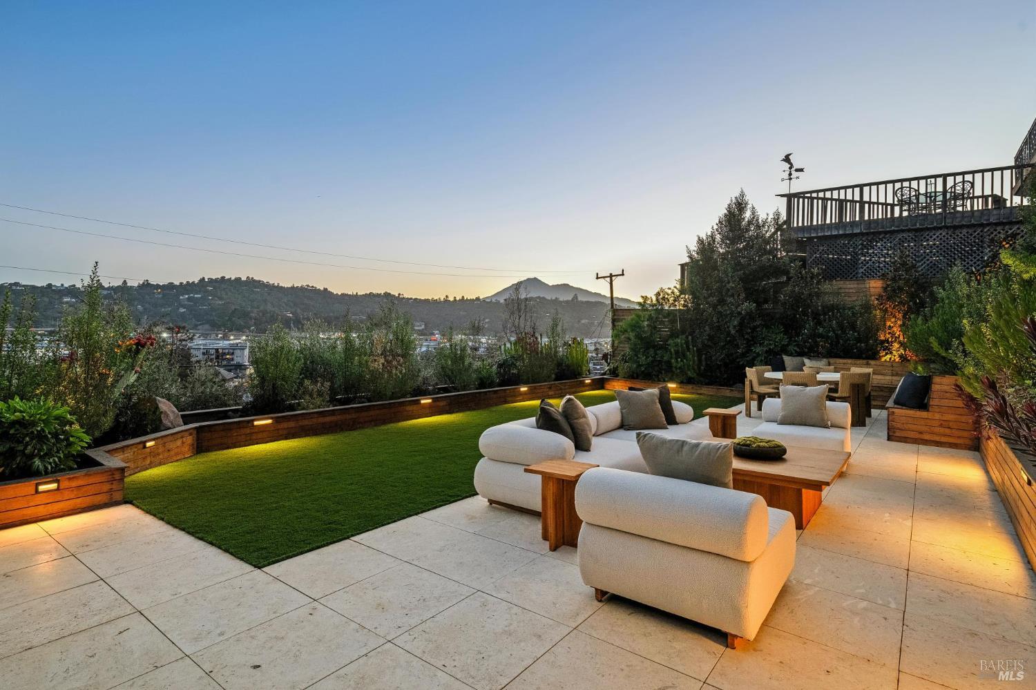 66 Marina Court Drive San Rafael CA 94901