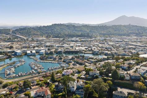 66 Marina Court Drive San Rafael CA 94901