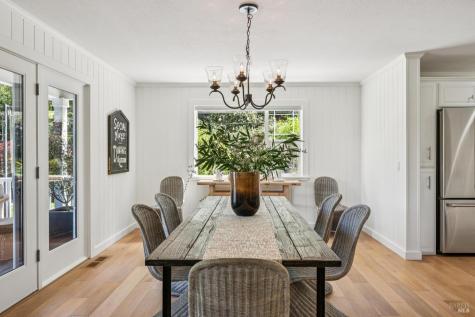 2546 Cresta Road Santa Rosa CA 95404