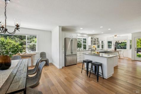 2546 Cresta Road Santa Rosa CA 95404
