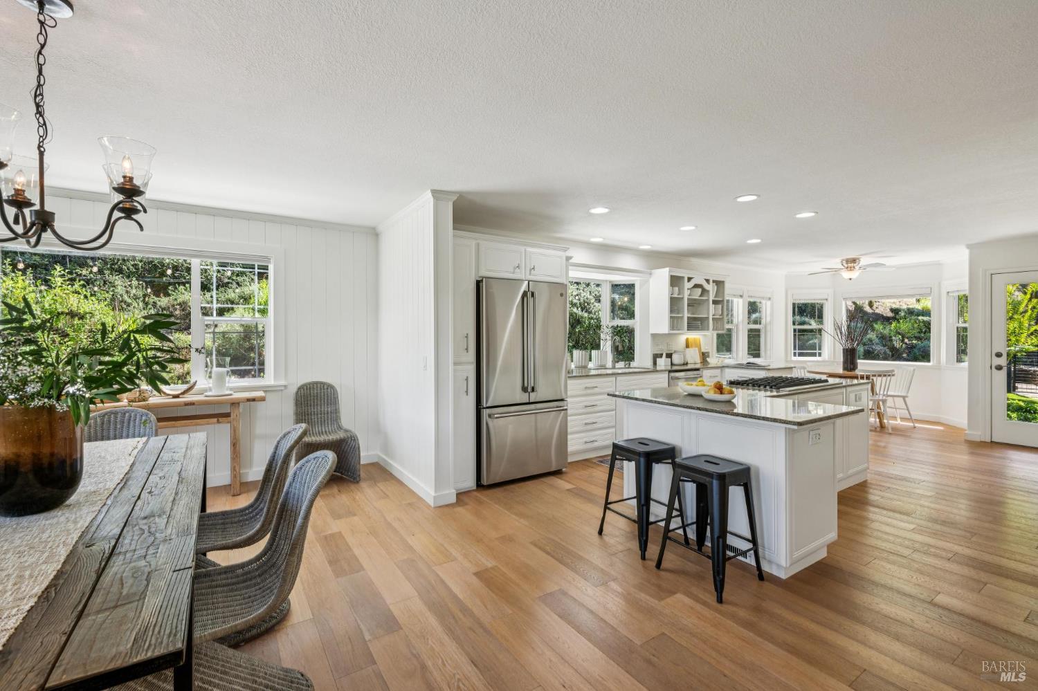 2546 Cresta Road Santa Rosa CA 95404