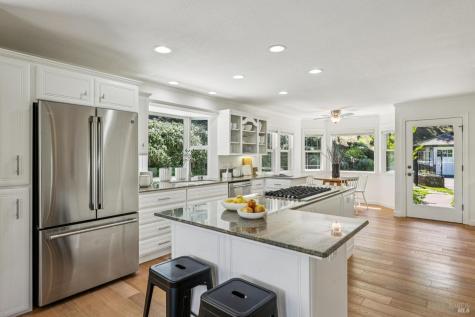 2546 Cresta Road Santa Rosa CA 95404