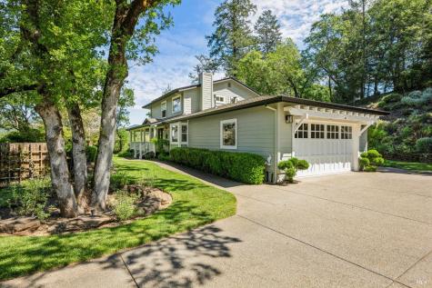 2546 Cresta Road Santa Rosa CA 95404