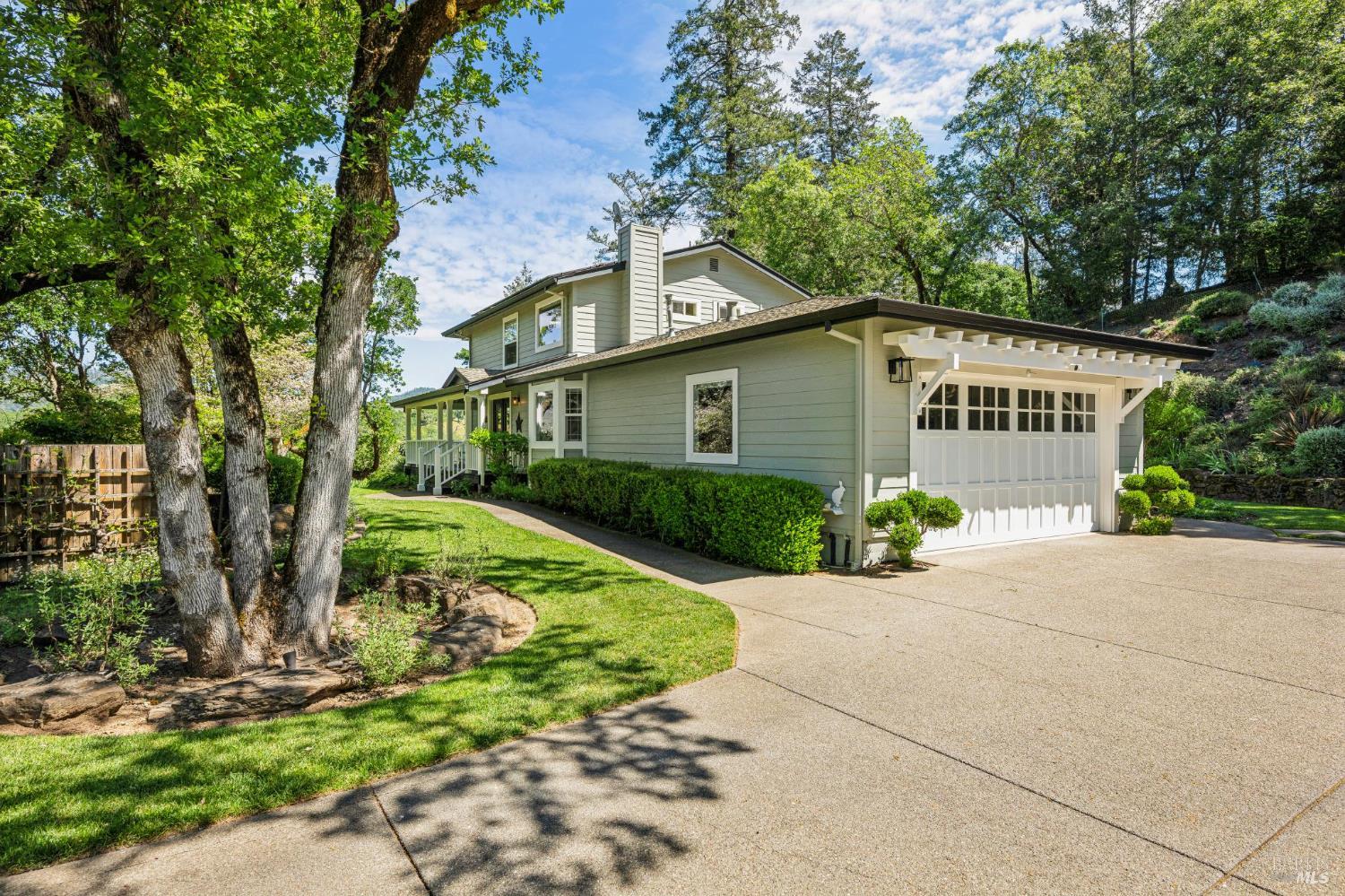 2546 Cresta Road Santa Rosa CA 95404
