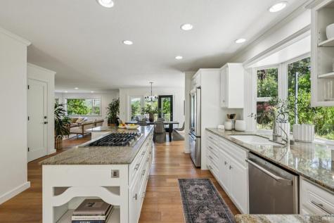 2546 Cresta Road Santa Rosa CA 95404