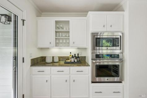 2546 Cresta Road Santa Rosa CA 95404