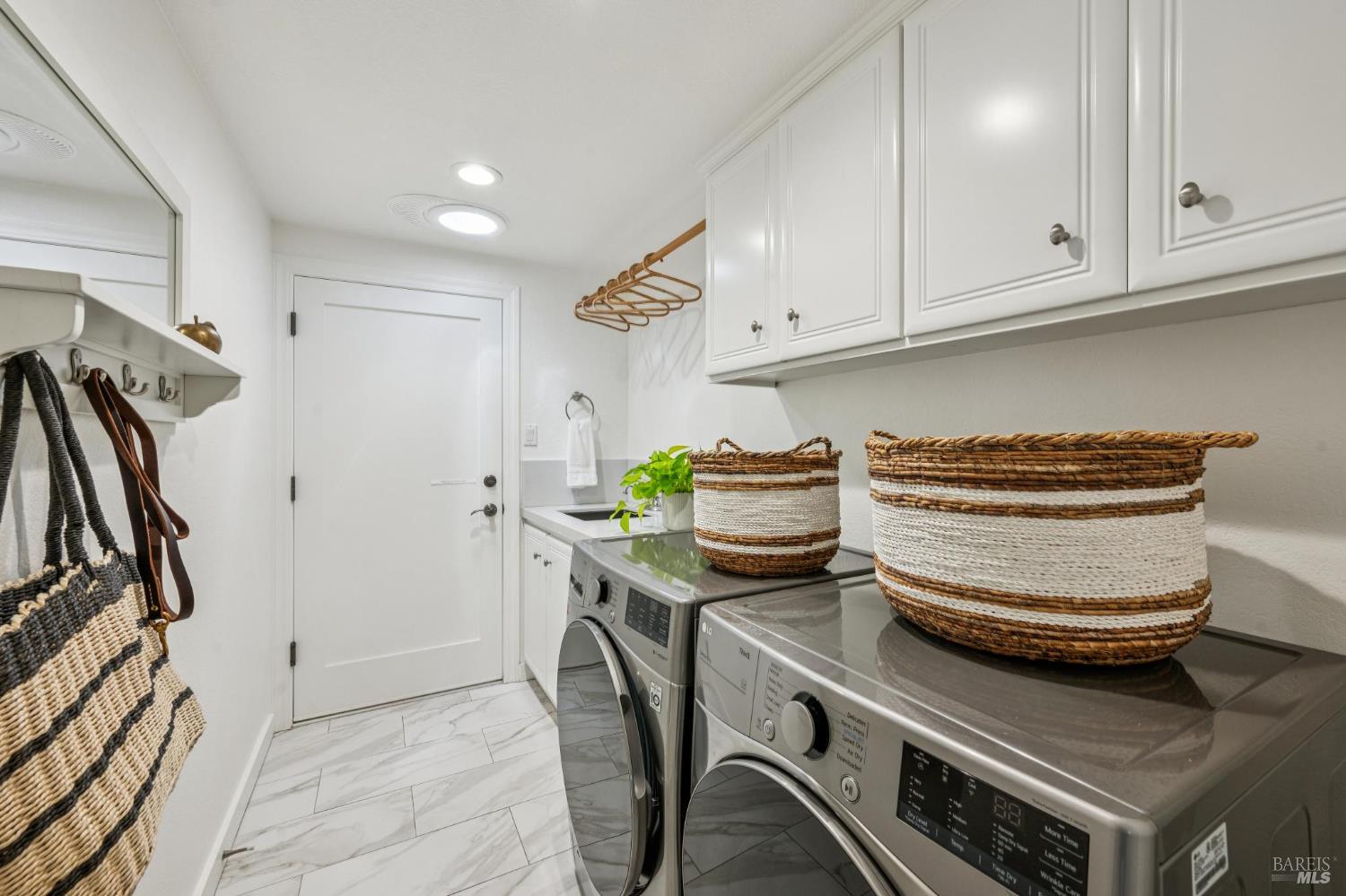 2546 Cresta Road Santa Rosa CA 95404